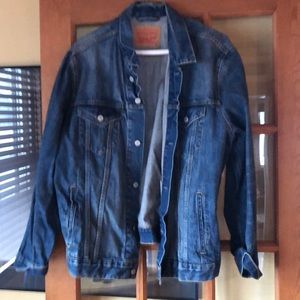 Levi’s denim jacket